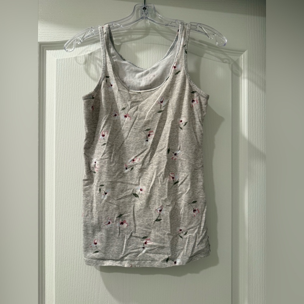Great Condition! Women’s SO Gray Tank Top with Floral Accent, Size Medium
